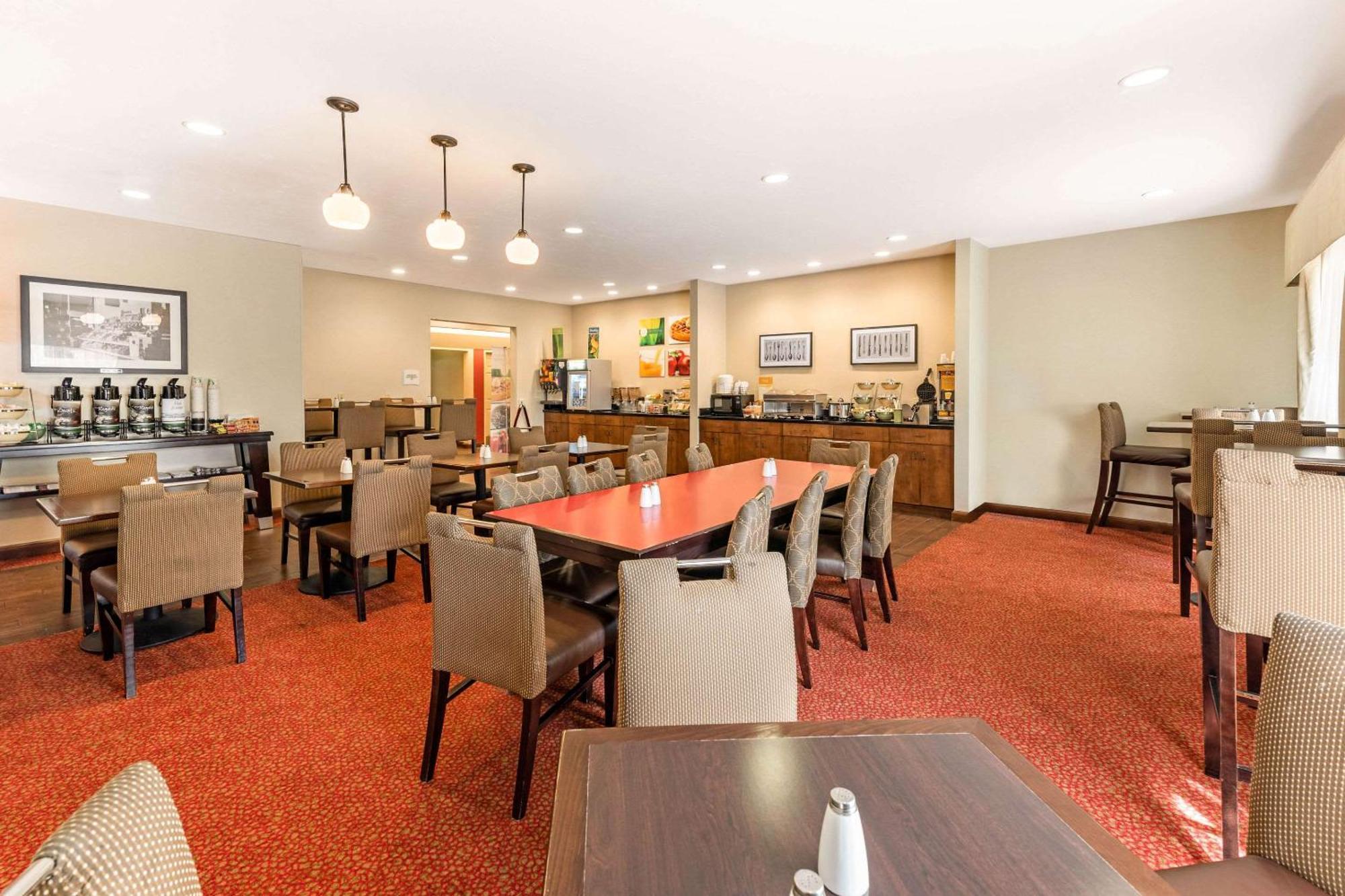 Quality Inn & Suites University Fort Collins Eksteriør billede